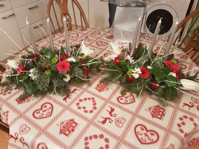 Centrepiece02.jpg